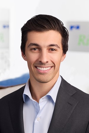 Sorrentiash Withbkg 052025 300X450