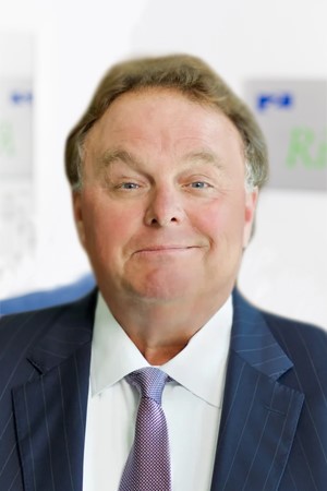 Hardinchuck Webimage 300X450